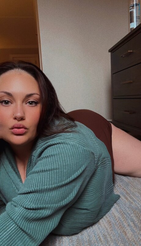 Emilyyyjayyy perfect actress photos