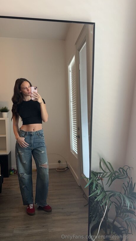 Emmiejohnson perfect pornstar pictures