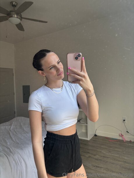 Emmiejohnson pornstar erotic photo