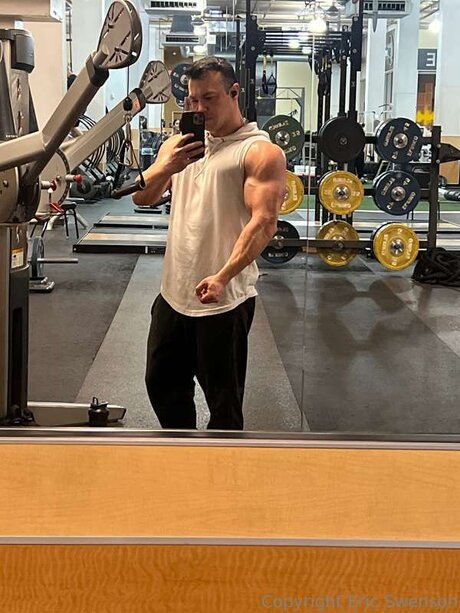 Ericswenson porn model photo