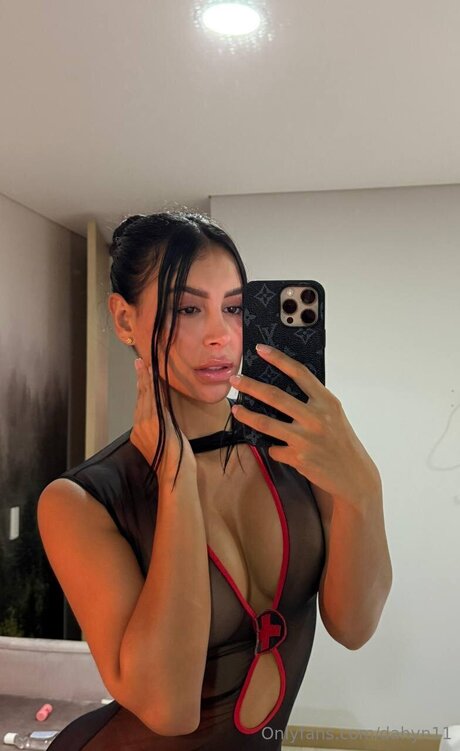 Dahynofici2 star sexy gallery