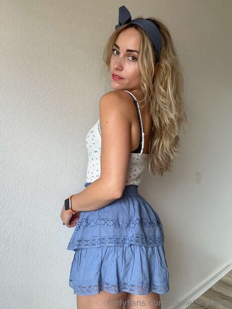 Danielle Raven model adult photos