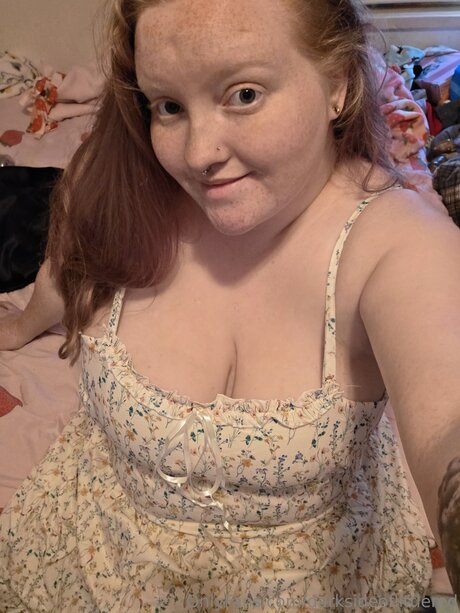 Darksideoflittlered pornstar nude archive