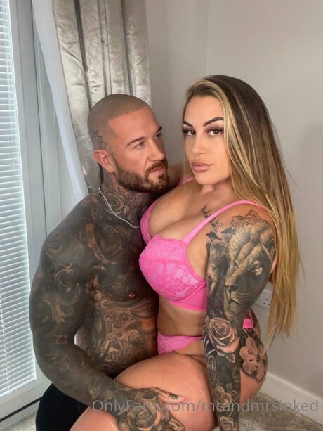 Crueldomme star xxx picture