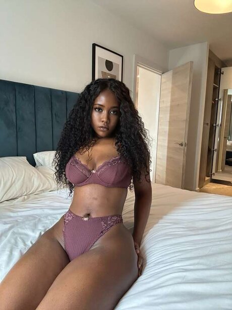 Belleafterdark model hot images