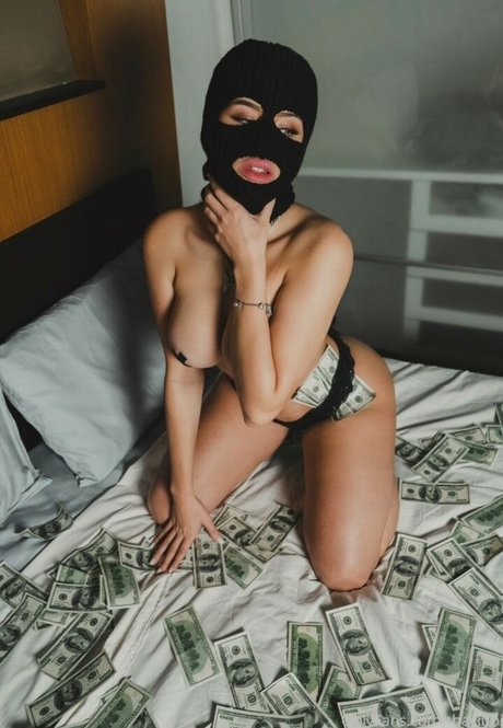 Thay Lupi xxx star img