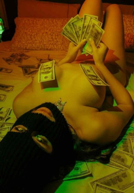 Thay Lupi adult actress gallery