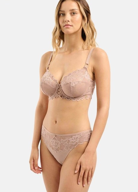 bra onlyfans sexy nude pictures