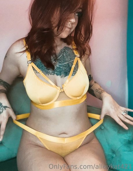 Alleykat porn star photo