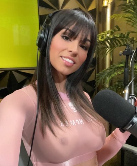 Lana Chairez hot actress img