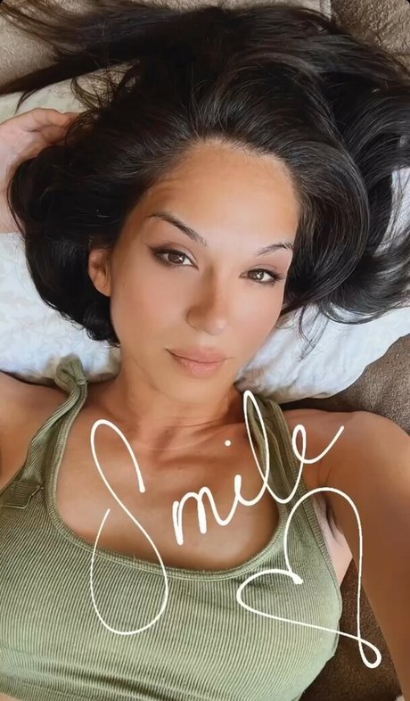 Lana Chairez model adult picture