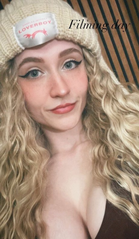 Janet Devlin star xxx picture