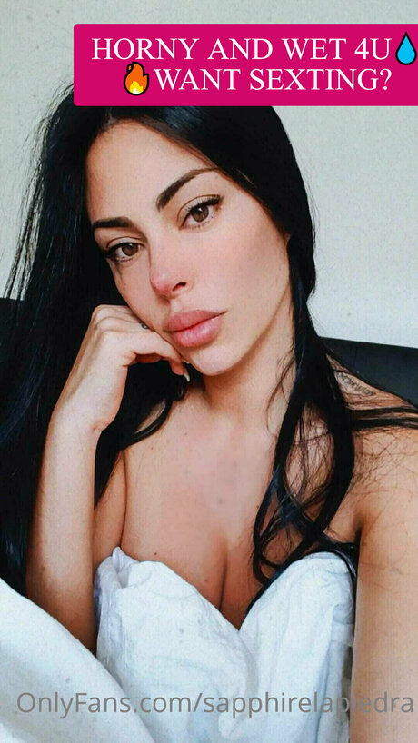 sapphireastrea model hd image