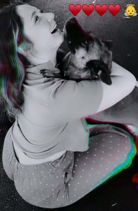 Emma Kenney model best gallery