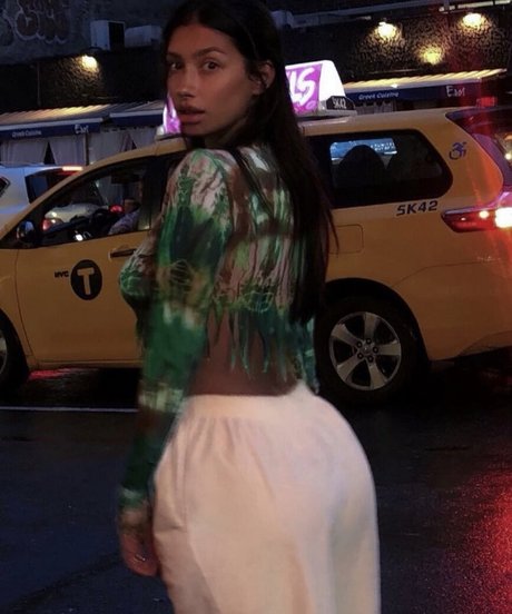 Merk Twain naked model pics