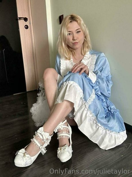 bodybuilder couple onlyfans erotic photo