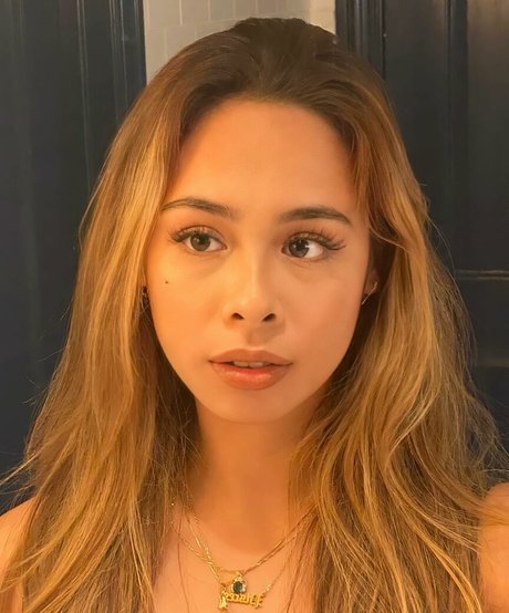 Buhnny pornstar top images