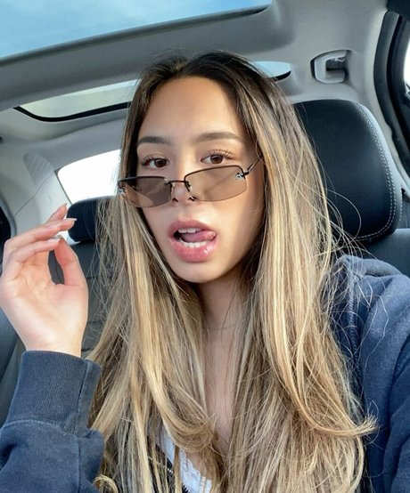 Buhnny pornstar adult pictures