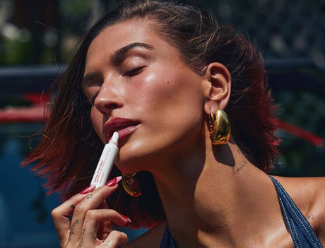 Hailey Baldwin Bieber adult model picture