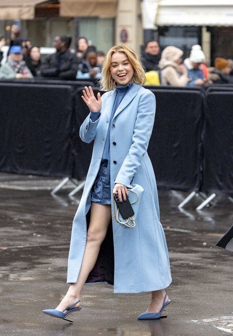 Milly Alcock hd actress image