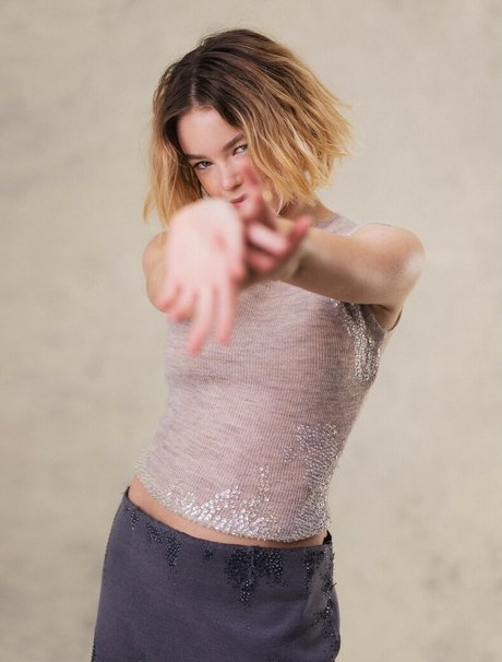 Milly Alcock nudes model galleries