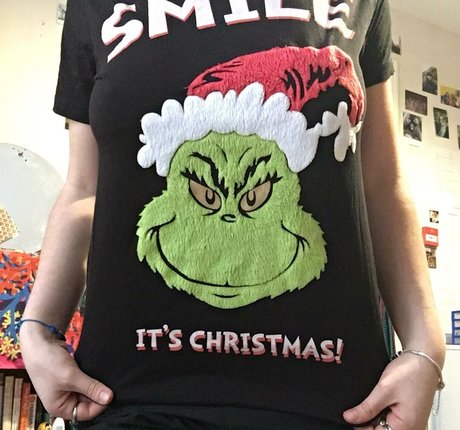 Miss Manganese ASMR star erotic pic