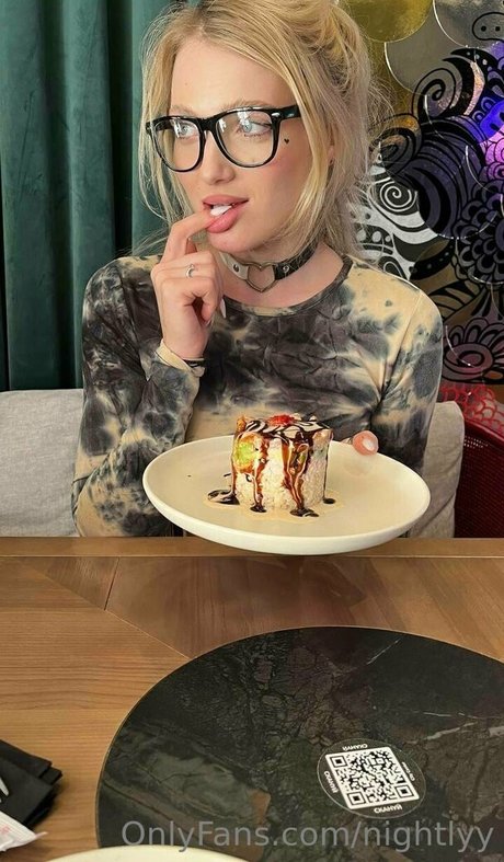 mature hairy pussy onlyfans erotic pic