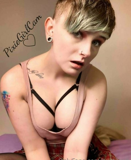 bustylola pretty star gallery