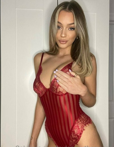 taylormaythompson nice actress photos