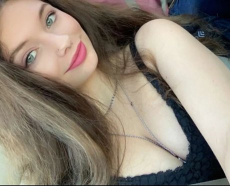 lydialoverenae art model gallery