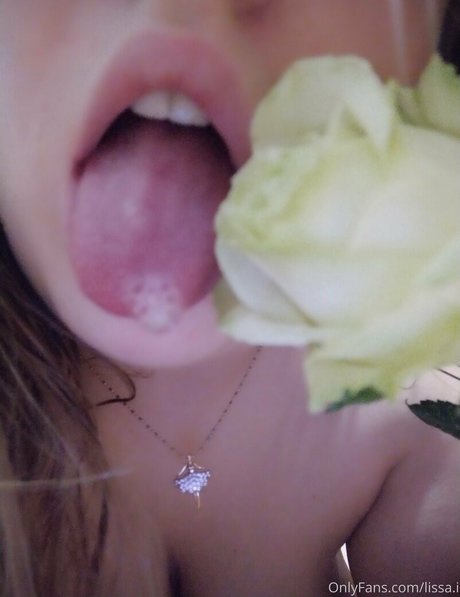 Lissaviip exclusive actress pics