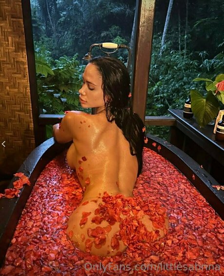 littlesabrina sexy model archive