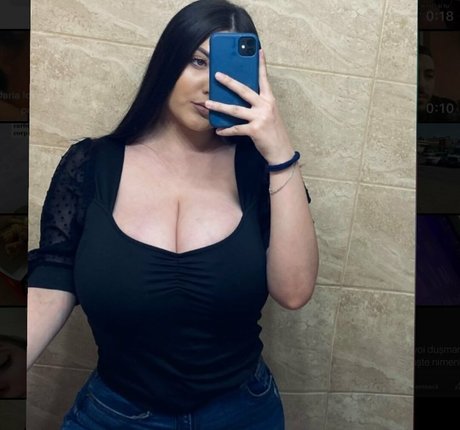 Andreea Buga nude star galleries