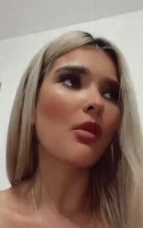 Andreea Buga naked pornstar gallery