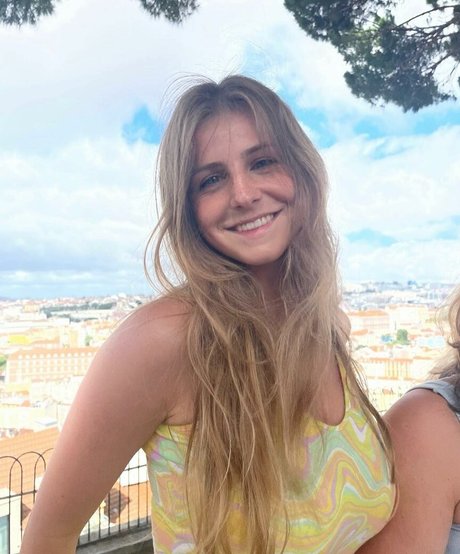 Bela S pornstar pretty archive