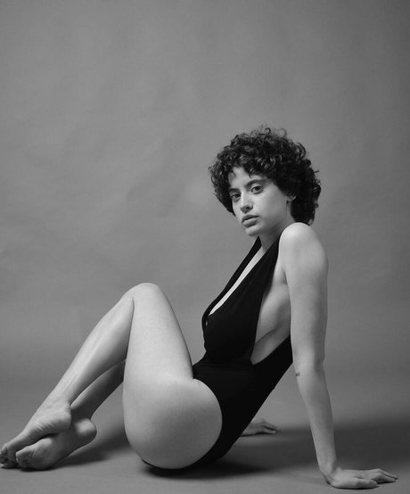 Anna Pittureri hd actress image