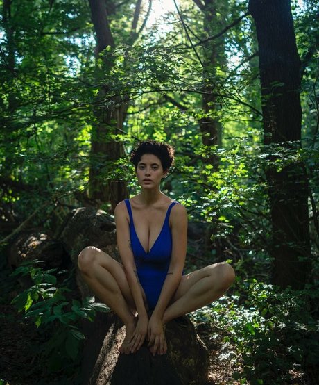 Anna Pittureri sexy pornstar galleries