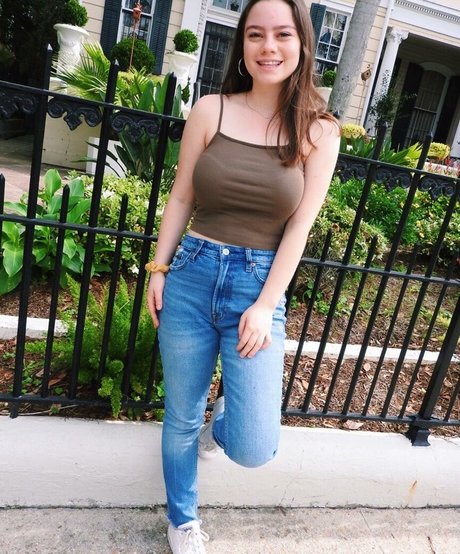 Deena E pornstar perfect archive