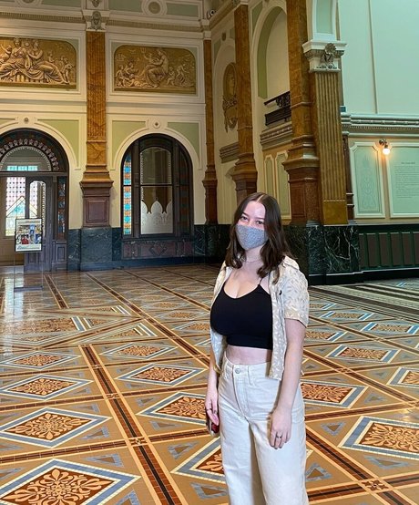 Deena E art model photo