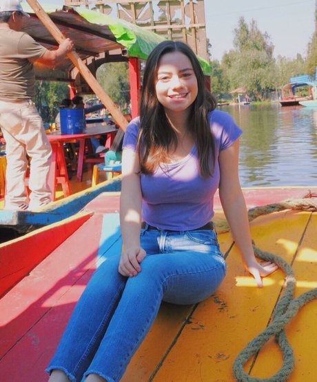 Deena E model top photos