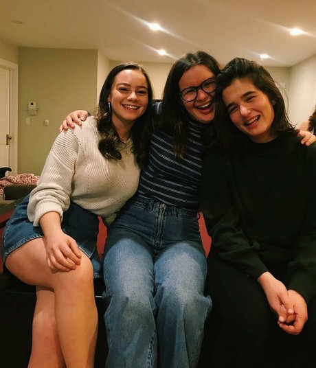 Deena E naked star pictures