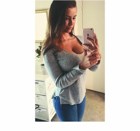 Alma Tandrup sexy pornstar image