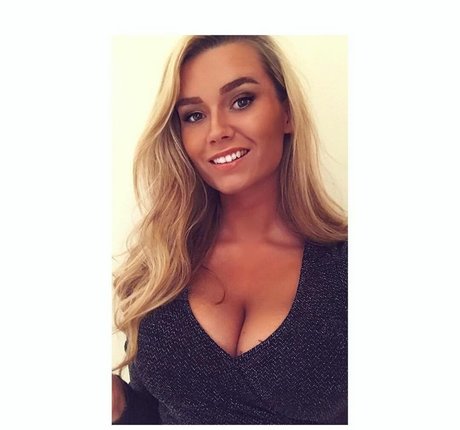 Alma Tandrup hot model pics