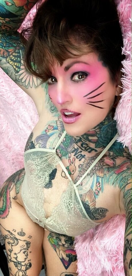 janine best star picture