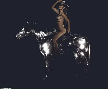 Trinny Woodall top model photos