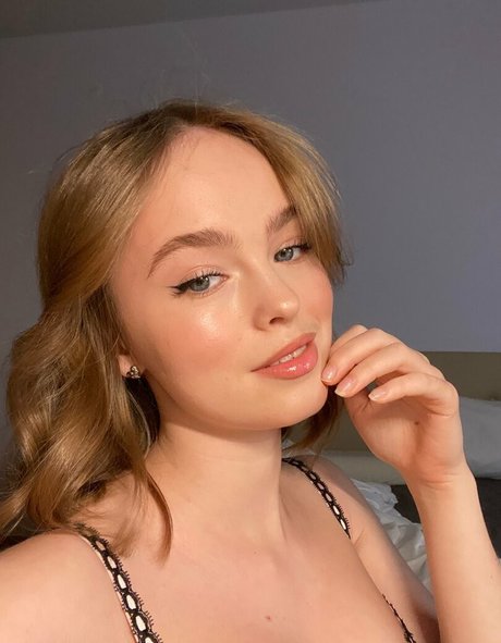 Lumoore art star img