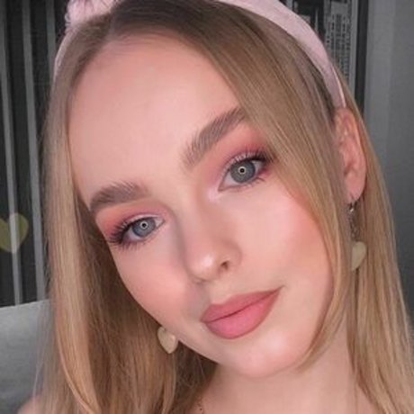 Lumoore art pornstar pictures