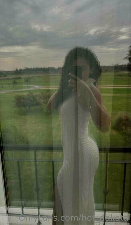 hot dakota model nice pictures