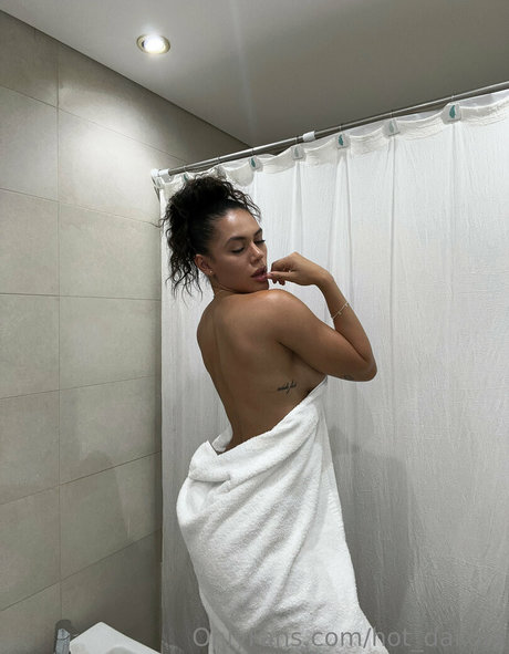 hot dakota nice star pics