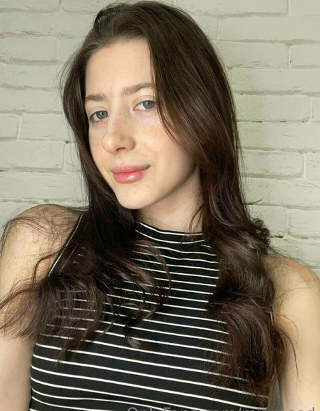 miareeed sexy star picture